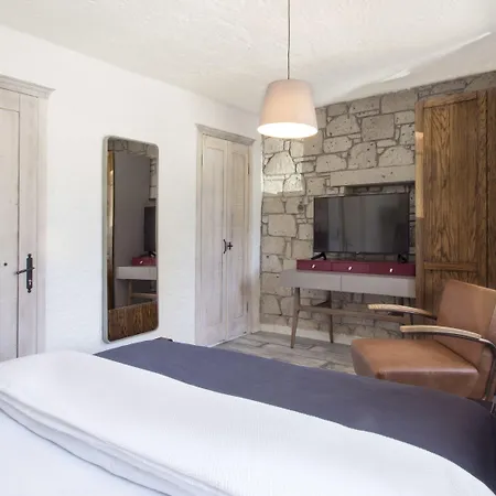 The Six Szálloda Alacati