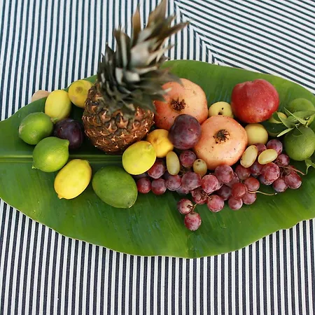 The Six Szálloda 5*