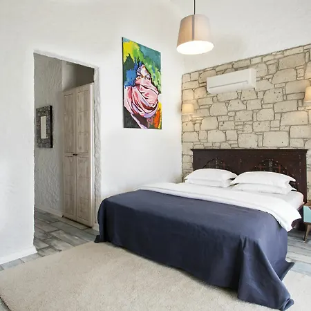 The Six Szálloda Alacati