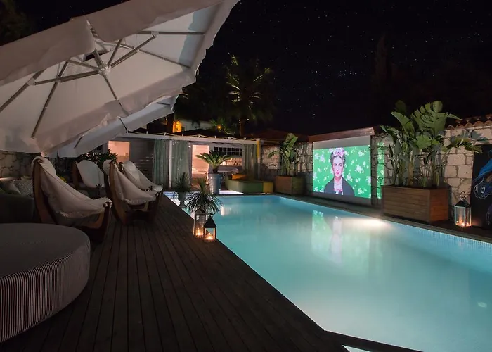 The Six Hotel Alaçatı